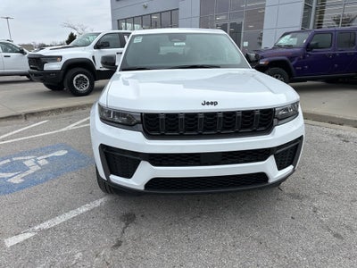 2026 Jeep Grand Cherokee Laredo