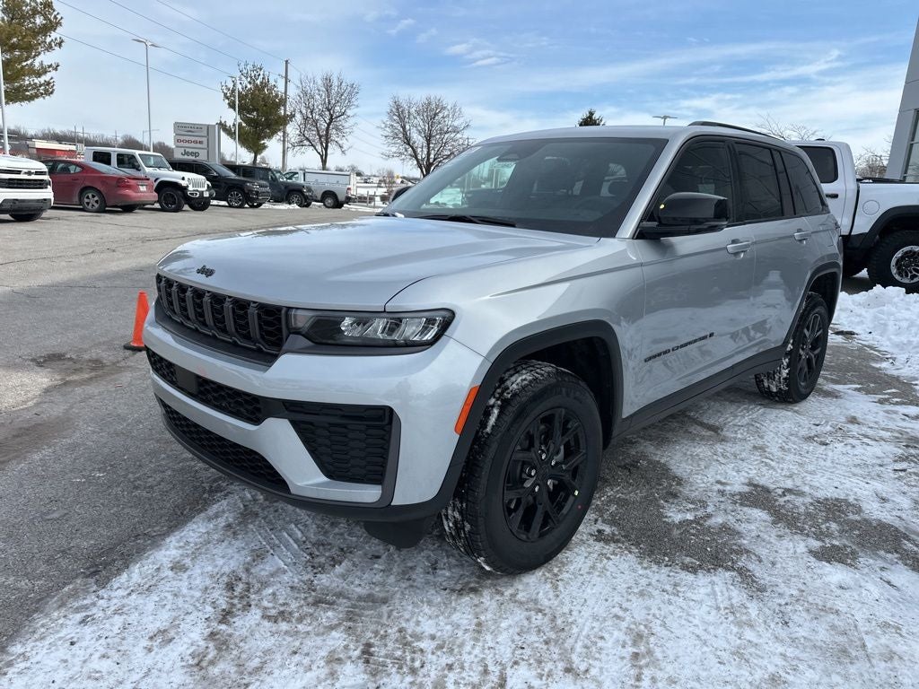 2026 Jeep Grand Cherokee Laredo