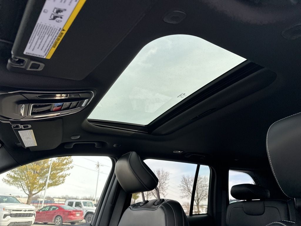 2026 Jeep Grand Cherokee Laredo