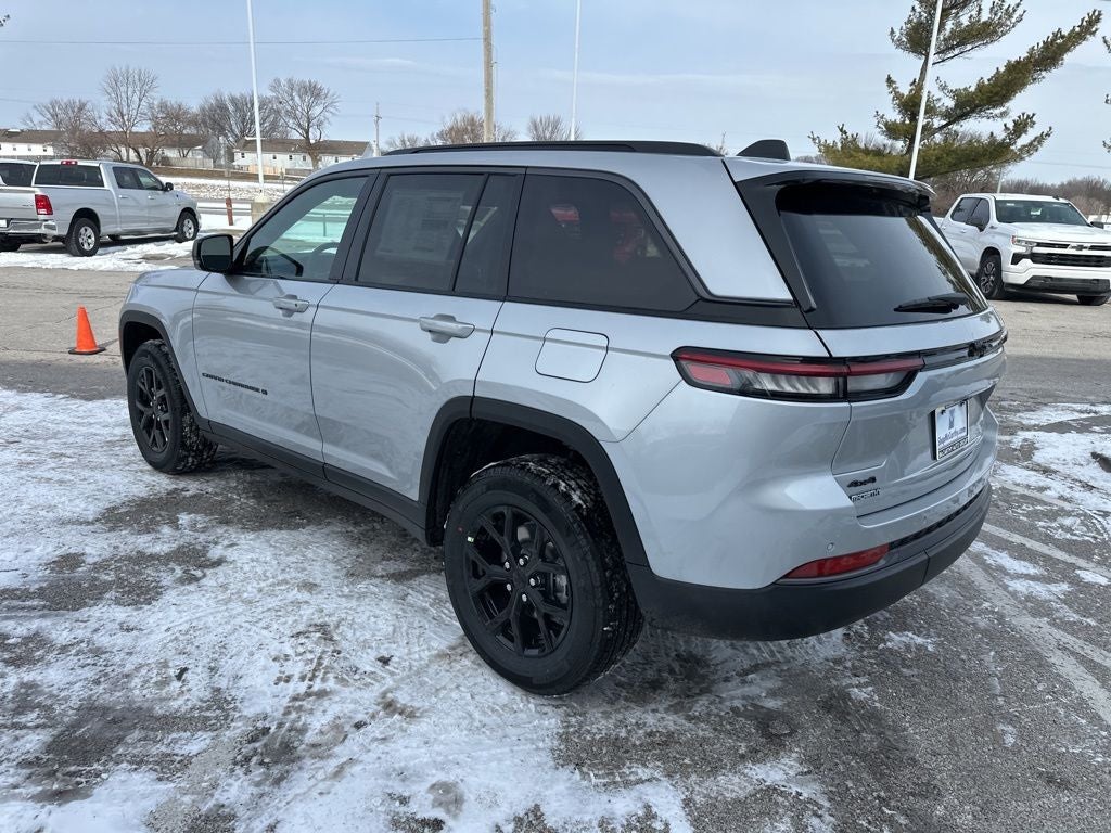 2026 Jeep Grand Cherokee Laredo