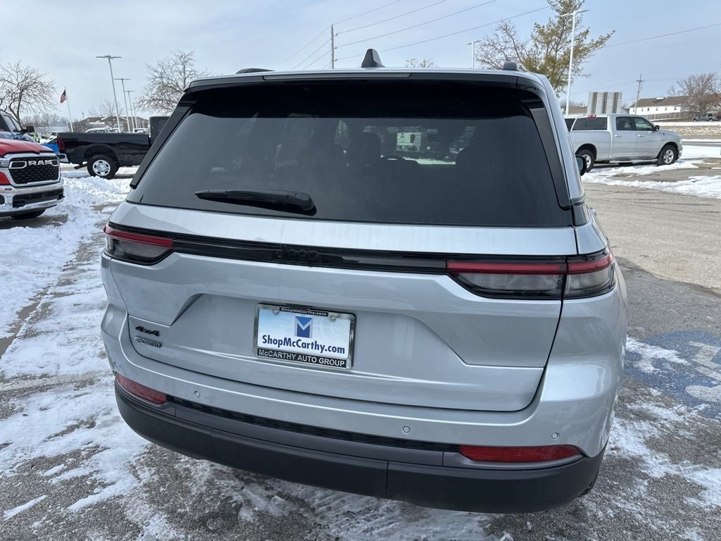 2026 Jeep Grand Cherokee Laredo