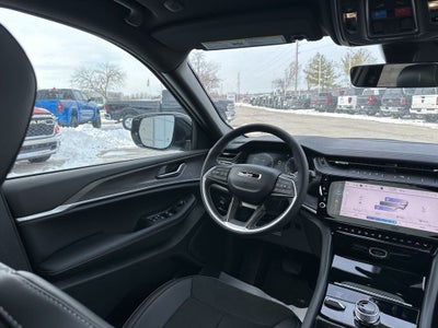 2026 Jeep Grand Cherokee Laredo