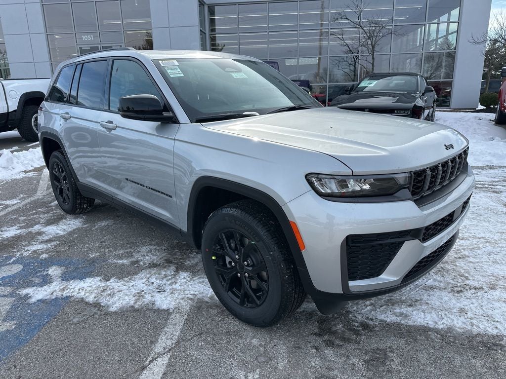2026 Jeep Grand Cherokee Laredo