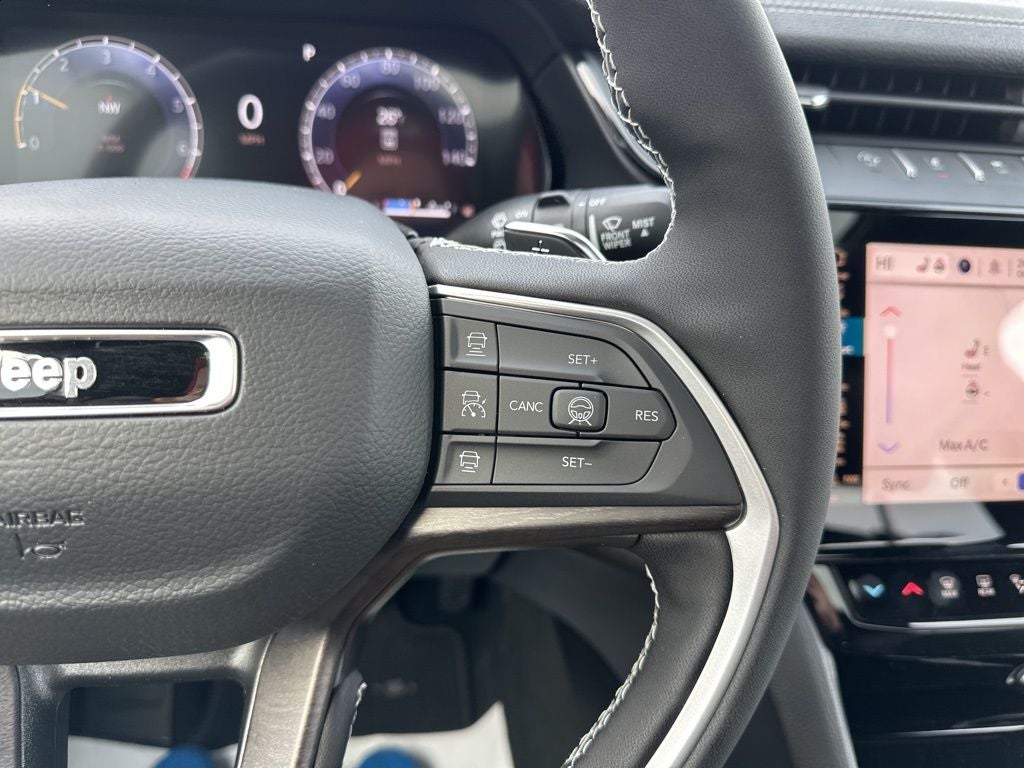 2026 Jeep Grand Cherokee Laredo