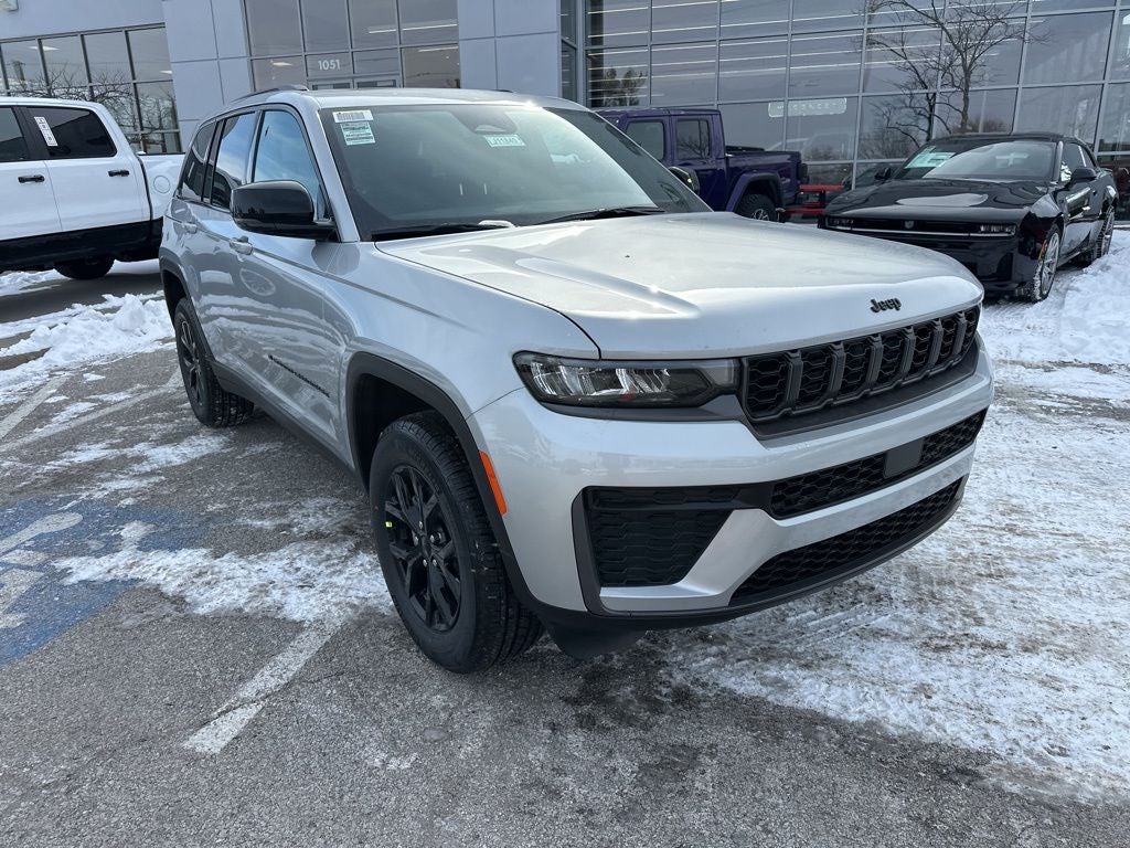 2026 Jeep Grand Cherokee Laredo