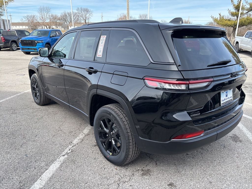 2026 Jeep Grand Cherokee Altitude