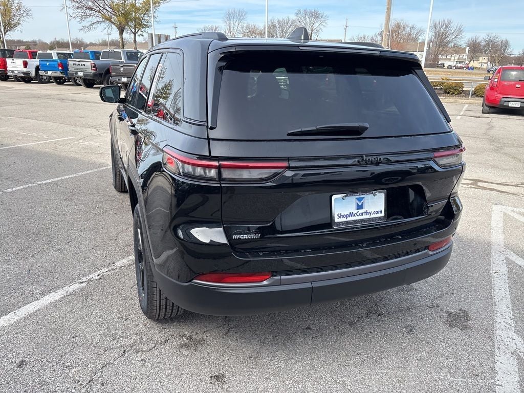 2026 Jeep Grand Cherokee Altitude