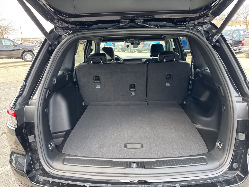 2026 Jeep Grand Cherokee Altitude