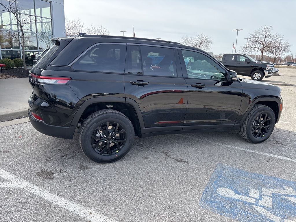2026 Jeep Grand Cherokee Altitude