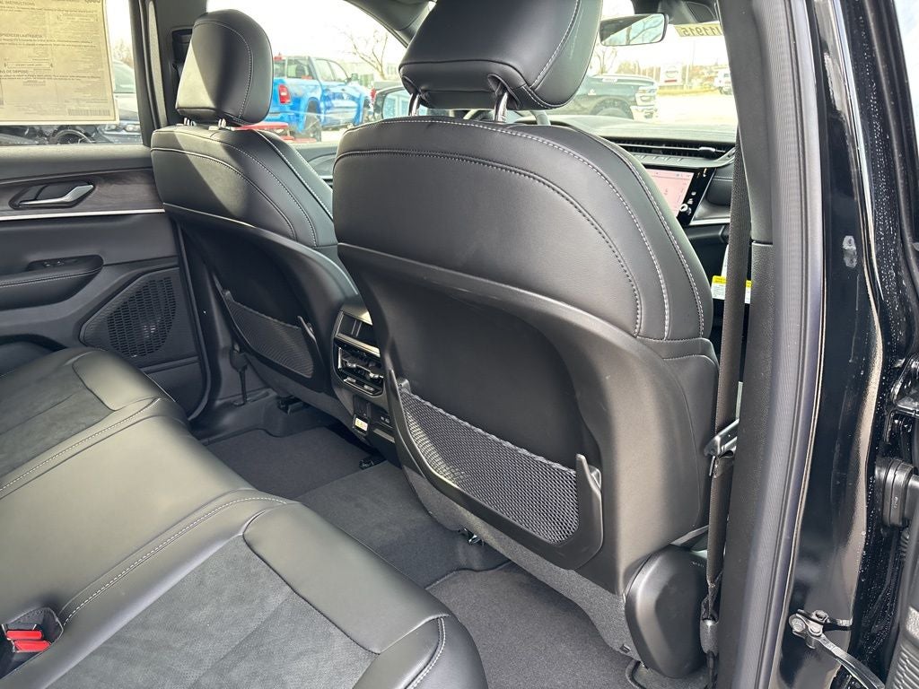 2026 Jeep Grand Cherokee Altitude