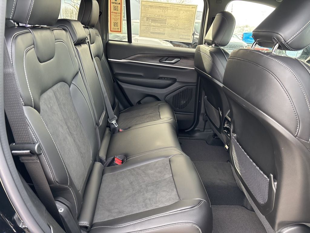 2026 Jeep Grand Cherokee Altitude