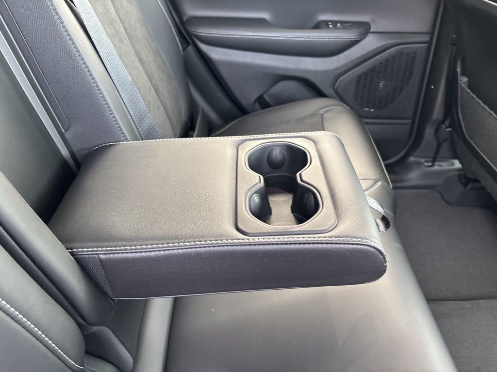 2026 Jeep Grand Cherokee Altitude