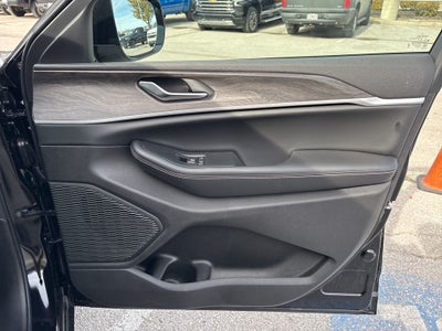 2026 Jeep Grand Cherokee Altitude