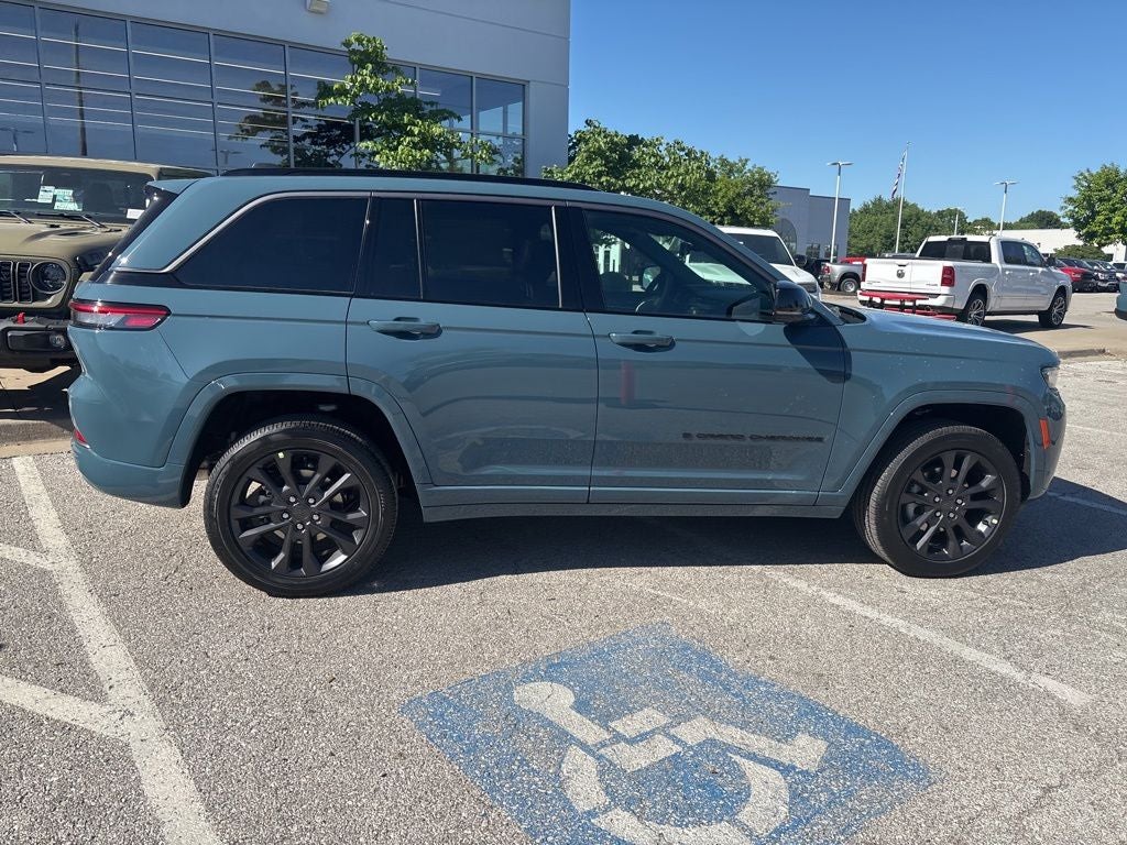 2026 Jeep Grand Cherokee Limited Reserve