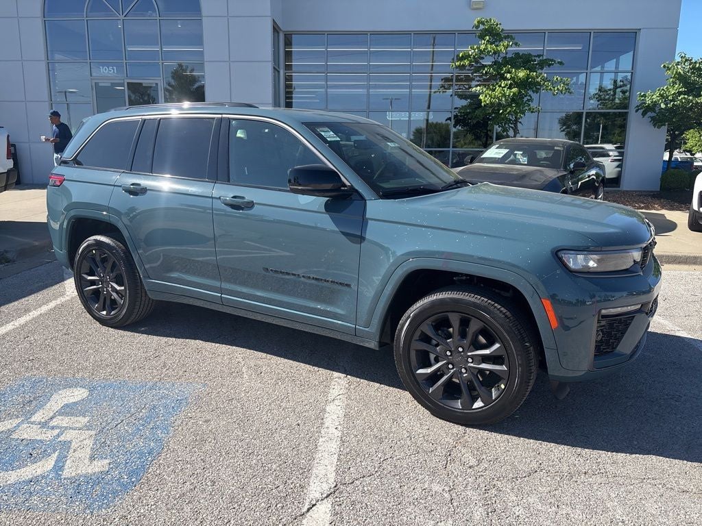 2026 Jeep Grand Cherokee Limited Reserve