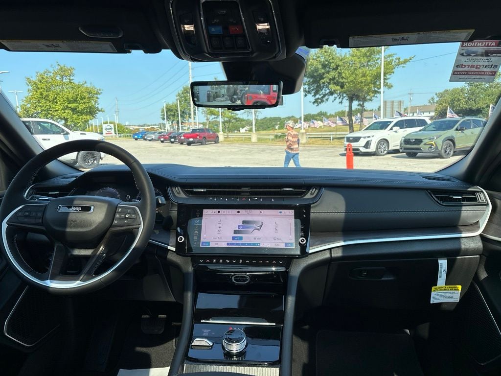 2027 Jeep Grand Cherokee Limited Reserve
