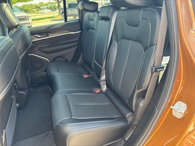 2027 Jeep Grand Cherokee Limited Reserve