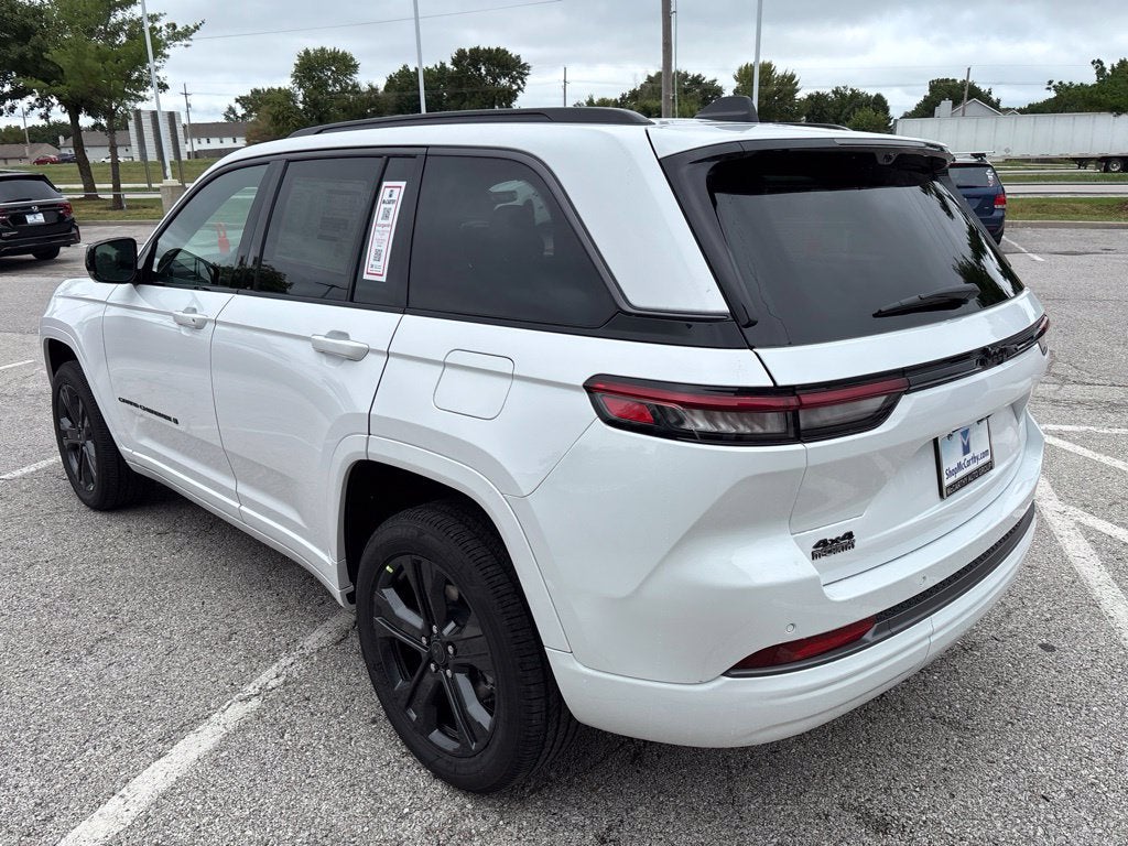 2027 Jeep Grand Cherokee Limited Reserve