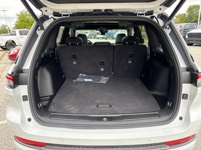 2027 Jeep Grand Cherokee Limited Reserve