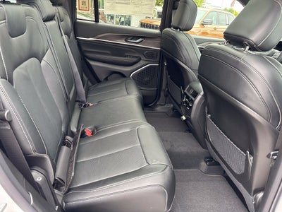 2027 Jeep Grand Cherokee Limited Reserve
