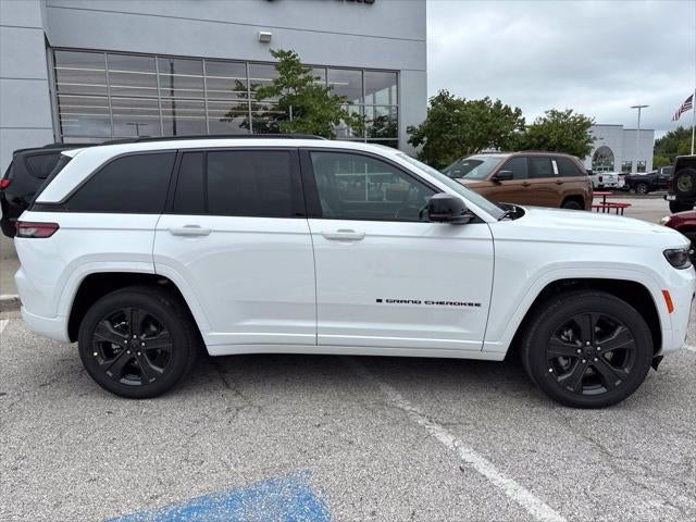 2027 Jeep Grand Cherokee Limited Reserve