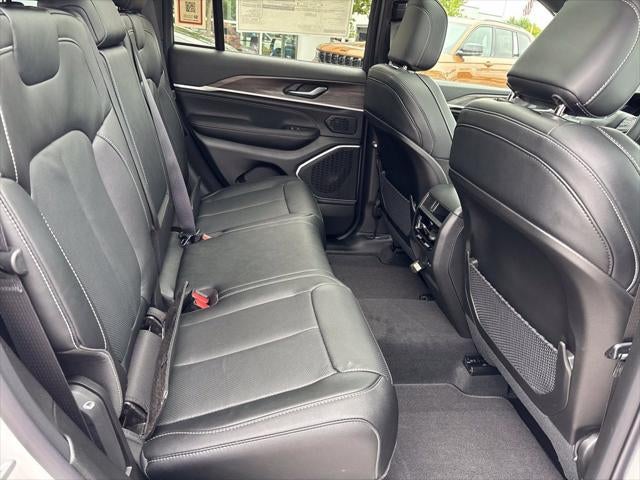 2027 Jeep Grand Cherokee Limited Reserve