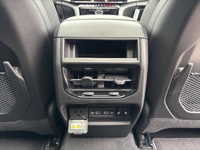 2027 Jeep Grand Cherokee Limited Reserve
