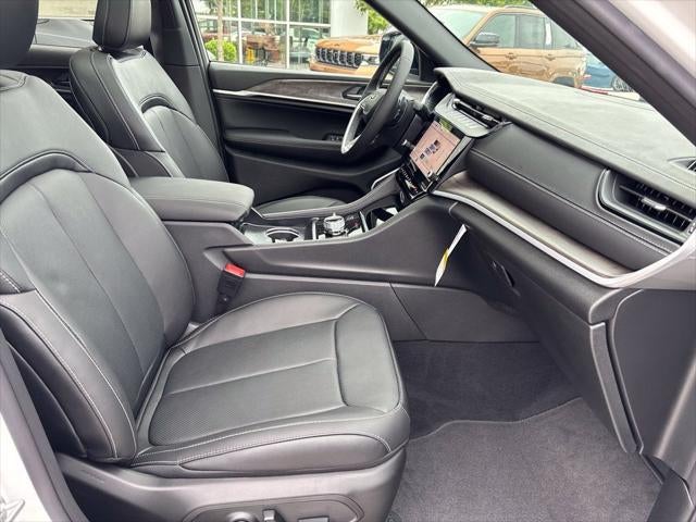 2027 Jeep Grand Cherokee Limited Reserve