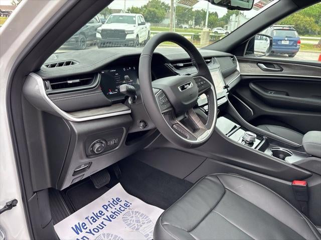 2027 Jeep Grand Cherokee Limited Reserve