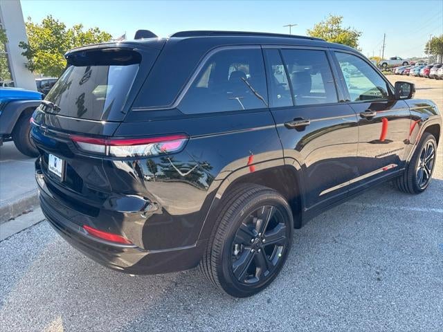 2027 Jeep Grand Cherokee Limited Reserve