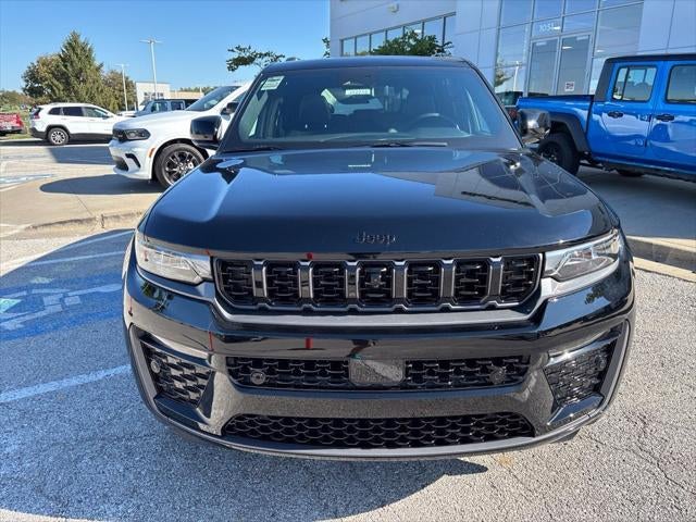 2027 Jeep Grand Cherokee Limited Reserve