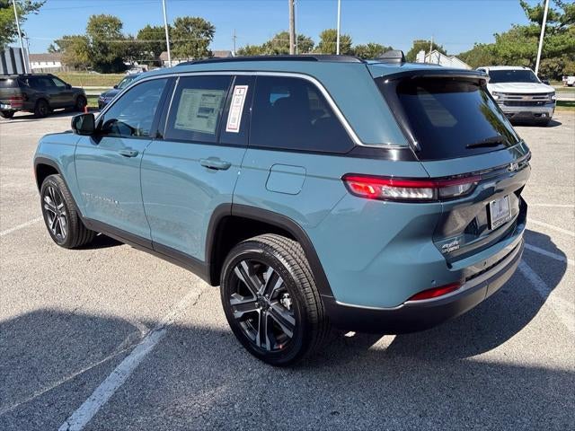 2027 Jeep Grand Cherokee GRAND CHEROKEE LIMITED 4X4