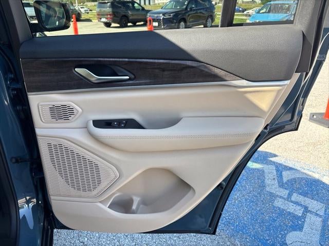 2027 Jeep Grand Cherokee GRAND CHEROKEE LIMITED 4X4
