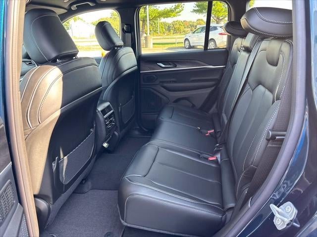 2027 Jeep Grand Cherokee GRAND CHEROKEE LIMITED 4X4