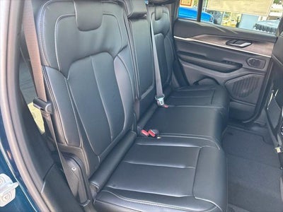 2027 Jeep Grand Cherokee GRAND CHEROKEE LIMITED 4X4
