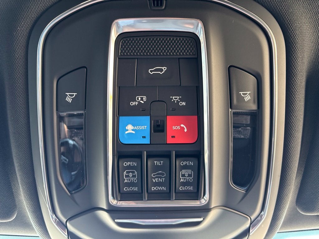 2027 Jeep Grand Cherokee GRAND CHEROKEE LIMITED RESERVE 4X4
