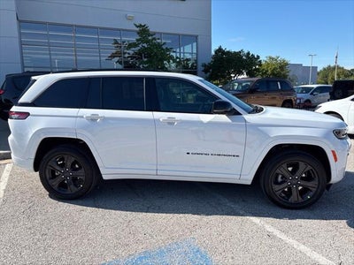 2027 Jeep Grand Cherokee GRAND CHEROKEE LIMITED RESERVE 4X4