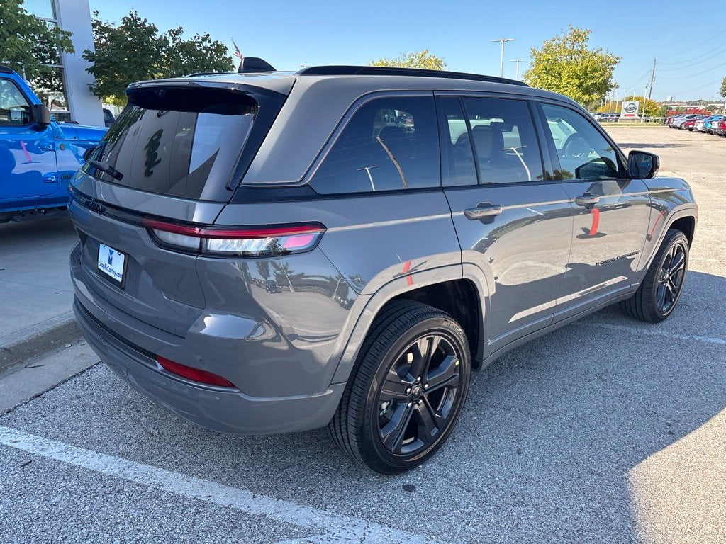 2027 Jeep Grand Cherokee GRAND CHEROKEE LIMITED RESERVE 4X4