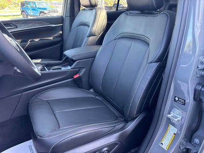 2027 Jeep Grand Cherokee GRAND CHEROKEE LIMITED RESERVE 4X4