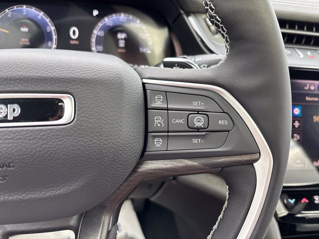 2027 Jeep Grand Cherokee GRAND CHEROKEE LIMITED 4X4