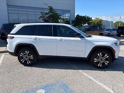 2027 Jeep Grand Cherokee GRAND CHEROKEE LIMITED 4X4