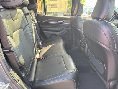 2027 Jeep Grand Cherokee Limited