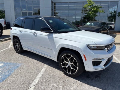 2024 Jeep Grand Cherokee Summit