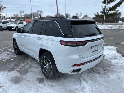 2025 Jeep Grand Cherokee Summit