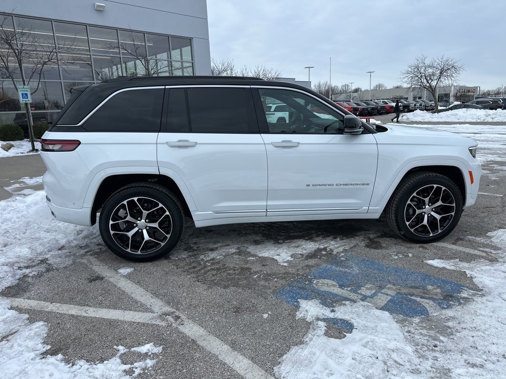 2025 Jeep Grand Cherokee Summit