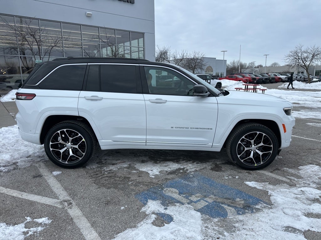 2025 Jeep Grand Cherokee Summit