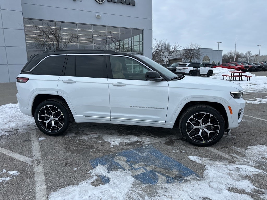 2025 Jeep Grand Cherokee Summit
