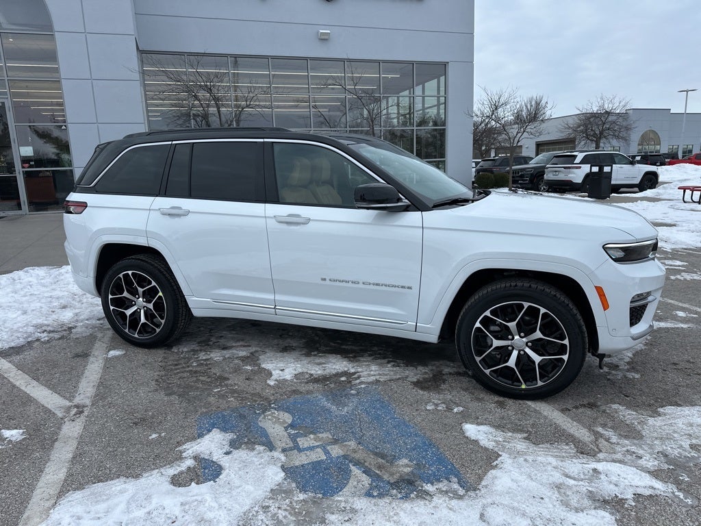 2025 Jeep Grand Cherokee Summit