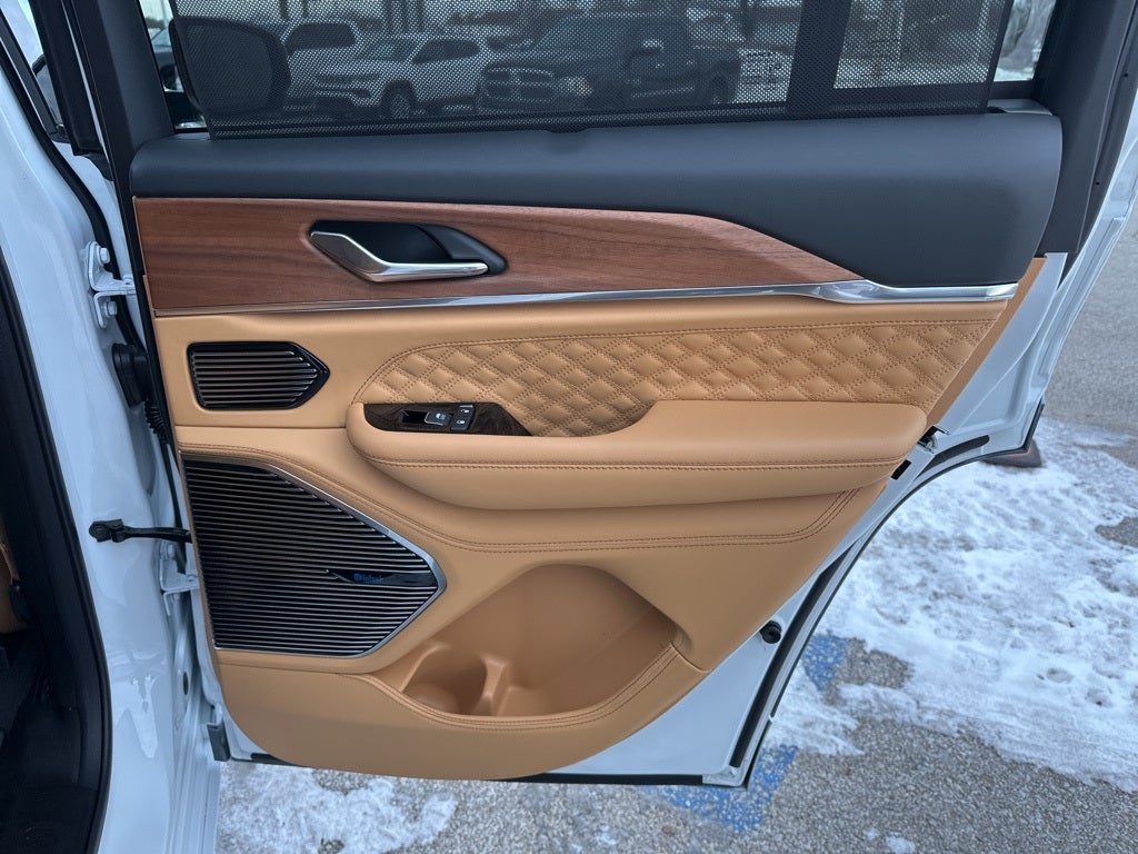 2025 Jeep Grand Cherokee Summit