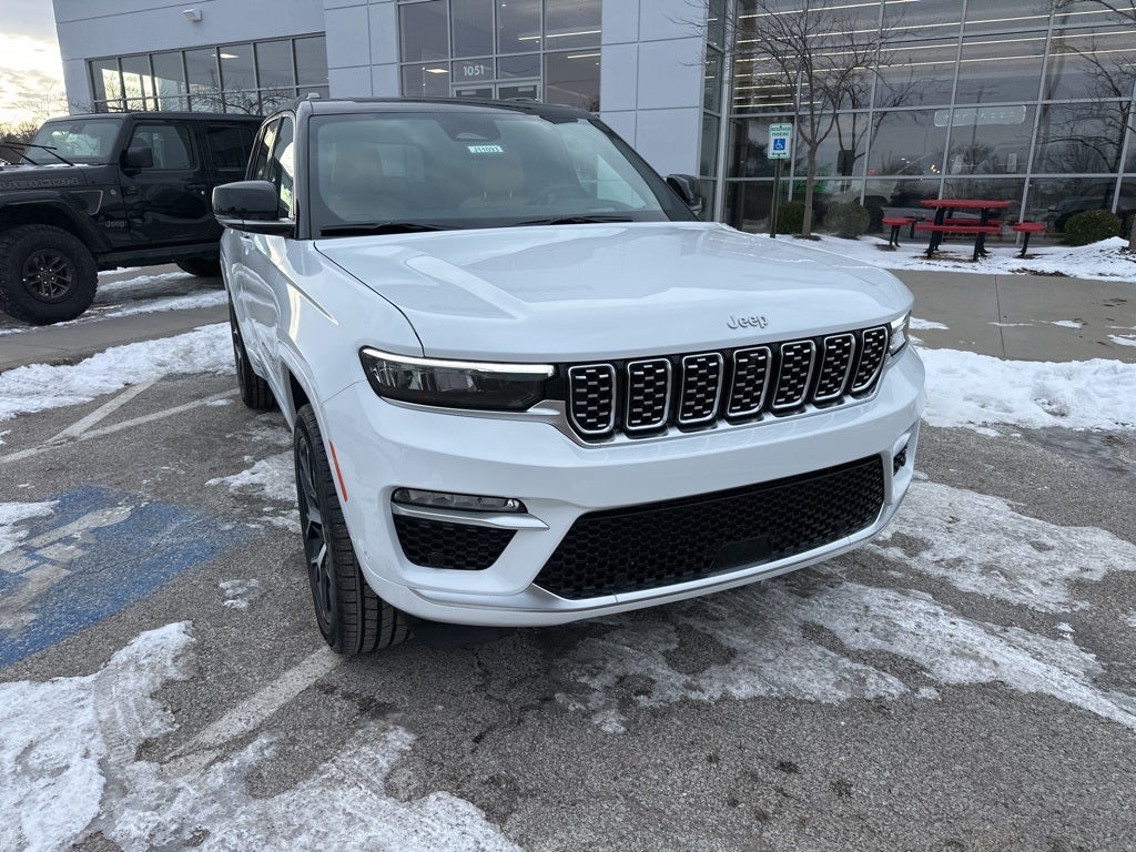 2025 Jeep Grand Cherokee Summit